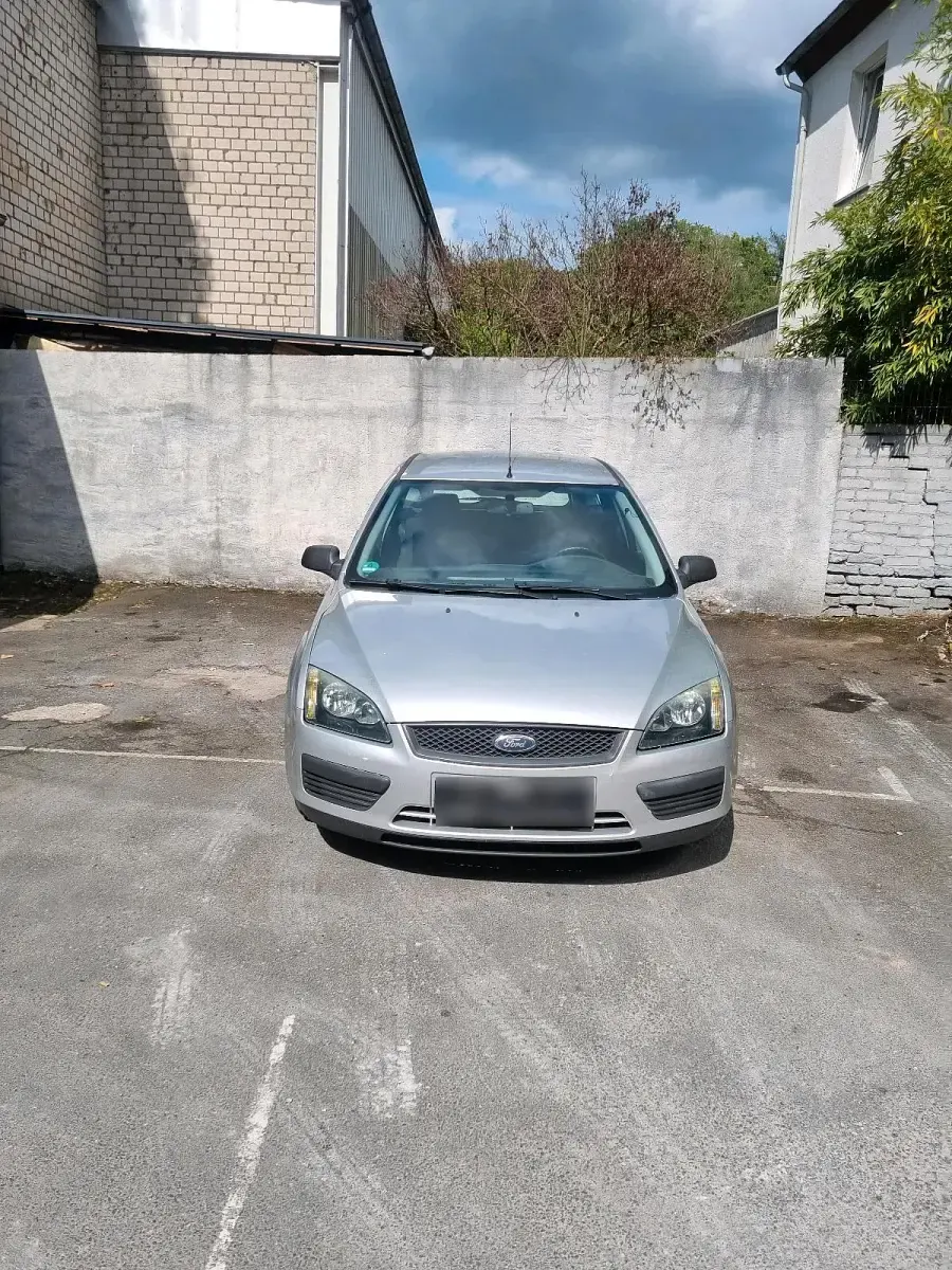 Gebraucht Ford Focus 100 PS (73 kW) 2005 Kombi