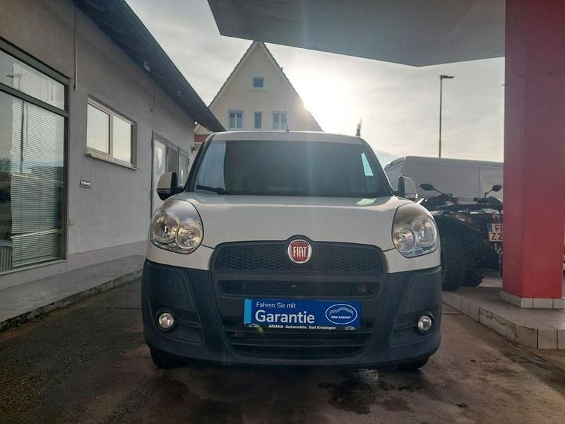 Gebraucht Fiat Doblò 95 PS (69 kW) 2015 Weiß Van / Kleinbus