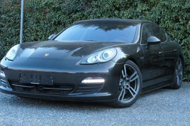 Braun Gebraucht 2010 Porsche Panamera 4S Limousine | 28.500 € (Fairer Preis) - Bild 1/4