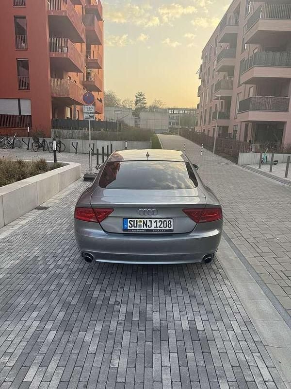 Gebraucht Audi A7 204 PS (150 kW) 2012 Grau Kleinwagen