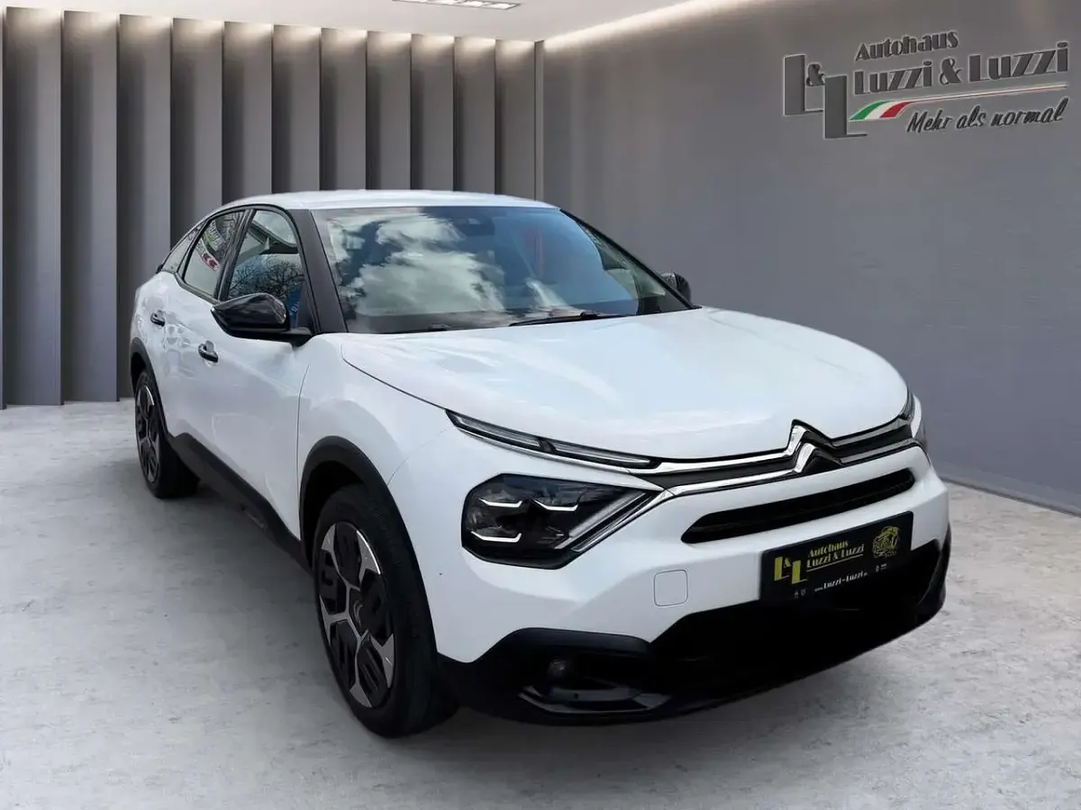 Gebraucht Citroën C4 Feel 131 PS (96 kW) 2023 Weiß SUV