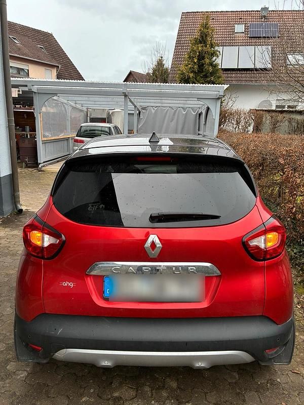 Gebraucht Renault Captur XMOD 120 PS (88 kW) 2017 Rot SUV