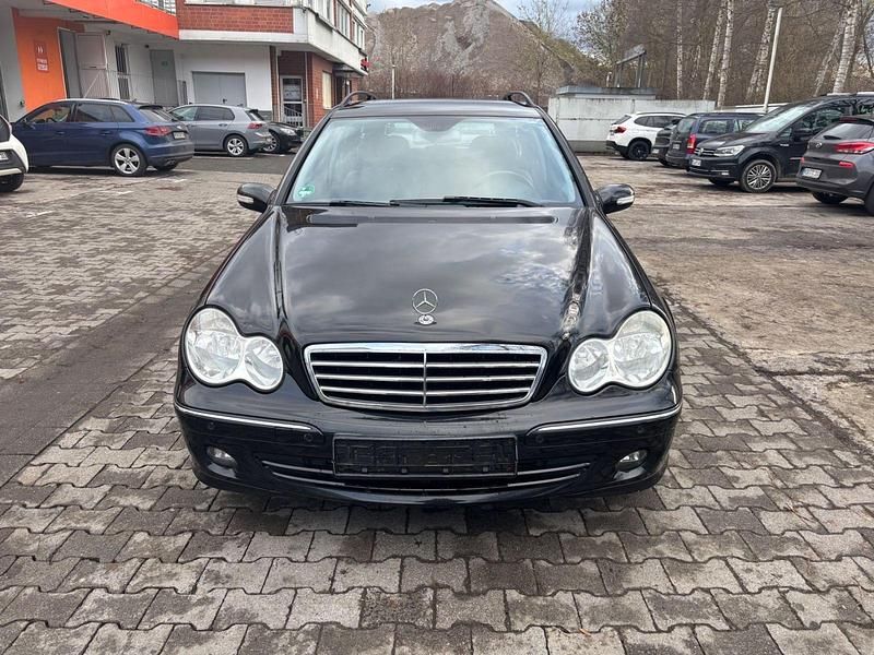 Schwarz Gebraucht 2007 Mercedes C180 Avantgarde Kombi | 1.850 € (Superpreis) - Bild 1/4