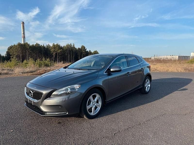 Gebraucht Volvo V40 Summum 150 PS (110 kW) 2012 Grau Kleinwagen