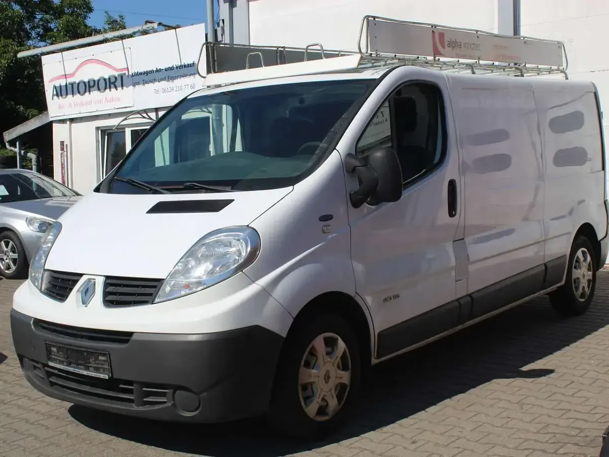 Gebraucht Renault Trafic 114 PS (83 kW) 2014 Weiss casablanca Van / Kleinbus
