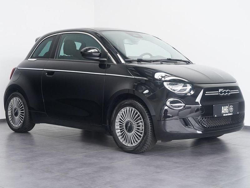 Gebraucht Fiat 500e 86 kW (118 PS) 2023 Schwarz Kleinwagen