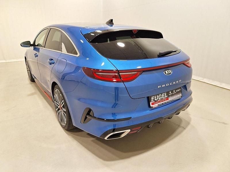 Gebraucht Kia ProCeed GT 204 PS (150 kW) 2020 (b3l) blue flame met. Kleinwagen