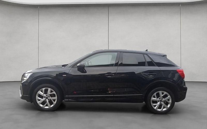 Gebraucht Audi Q2 S-Line 150 PS (110 kW) 2023 Mythos black metallic SUV