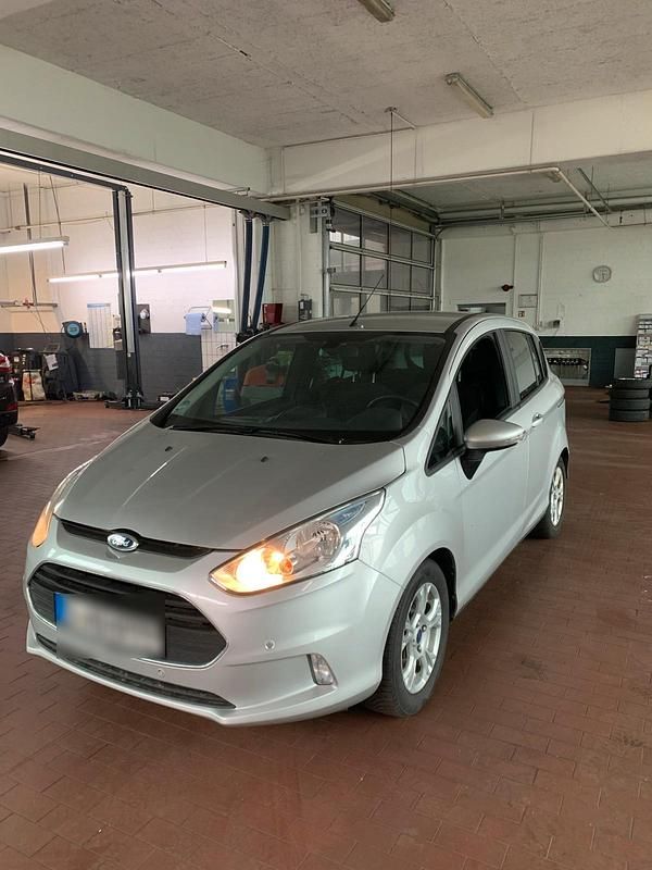 Usata Ford B-MAX 101 CV (74 kW) 2017 Argento Monovolume