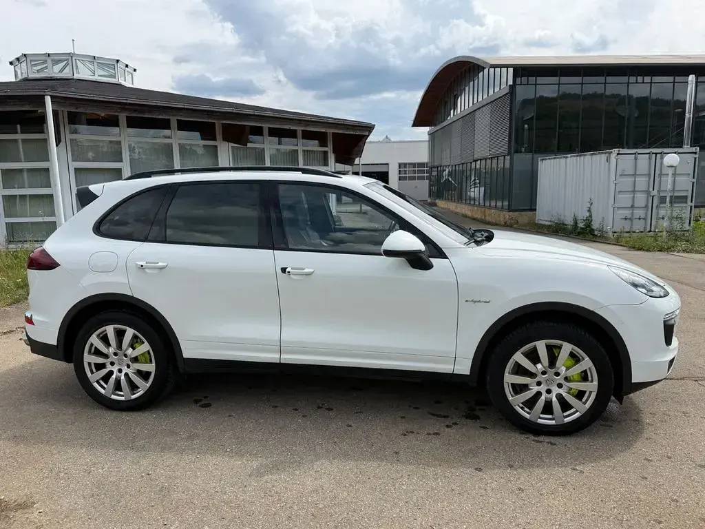 Gebraucht Porsche Cayenne 333 PS (244 kW) 2015 Weiß SUV