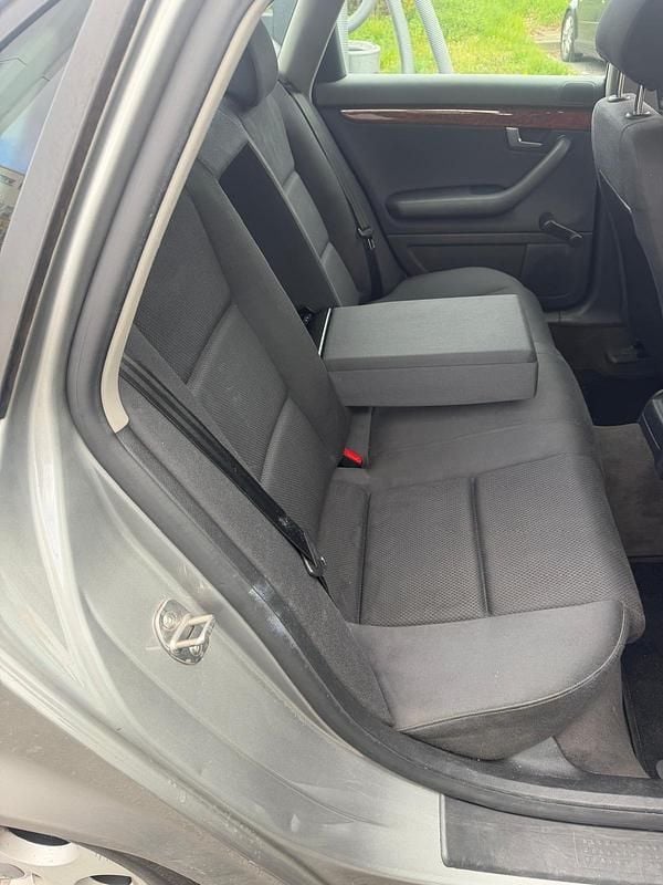 Gebraucht Audi A4 175 PS (128 kW) 2004 Grau Limousine