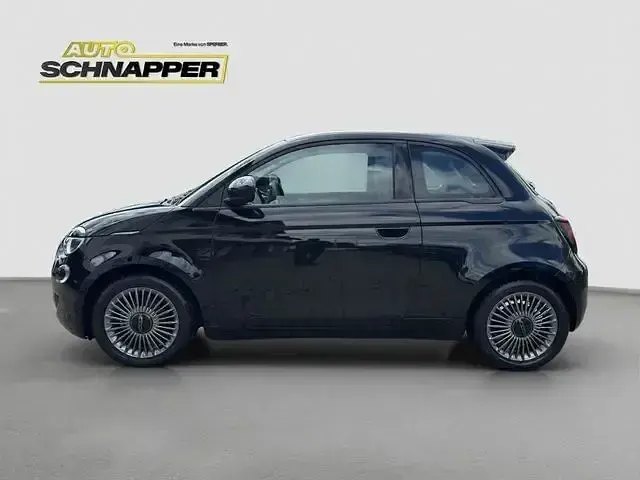 Gebraucht Fiat 500e Action 69 kW (95 PS) 2022 Schwarz Limousine