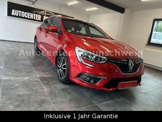 Rot Gebraucht 2017 Renault Mégane GrandTour Business Kombi | 12.000 € (Guter Preis) - Bild 1/4