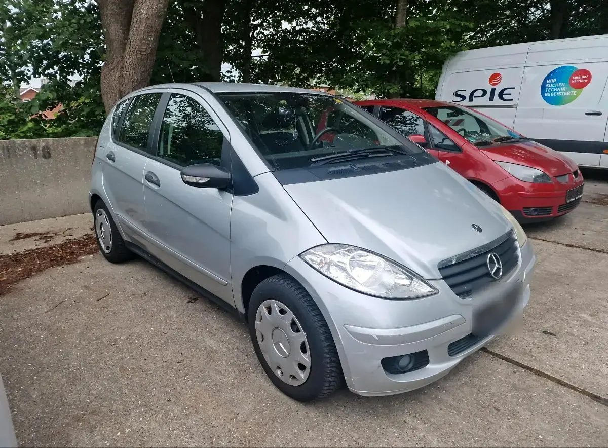 Gebraucht Mercedes A150 95 PS (69 kW) 2006 Silber Limousine