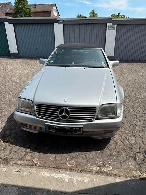 Silber Gebraucht 1993 Mercedes SL300 Cabrio | 17.900 € - Bild 1/4
