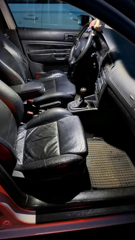 Gebraucht VW Golf IV 102 PS (75 kW) 2000 Silber Kleinwagen