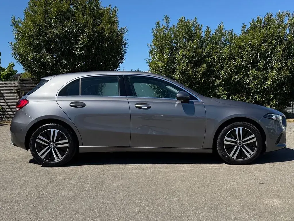 Gebraucht Mercedes A250 224 PS (164 kW) 2021 Grau Limousine