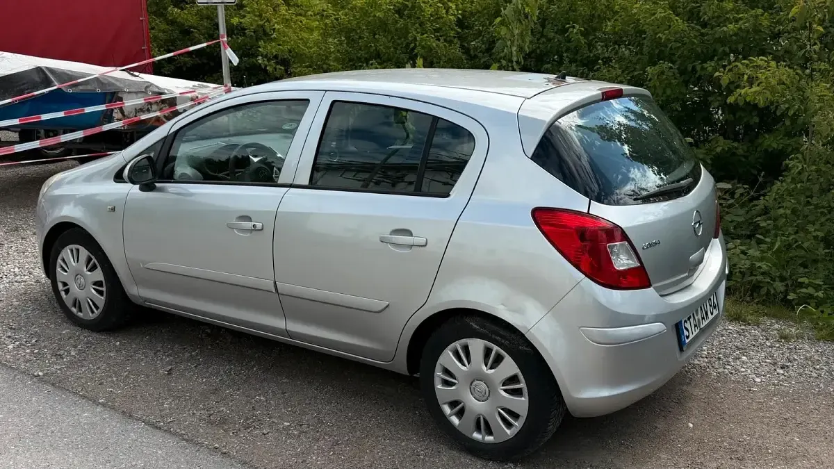 Gebraucht Opel Corsa 80 PS (58 kW) 2008 Grau Kleinwagen