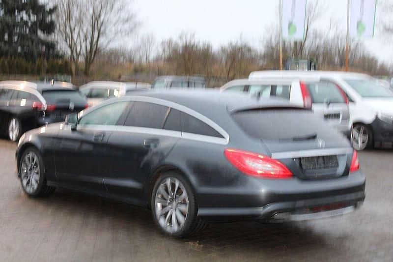 Gebraucht Mercedes CLS350 265 PS (194 kW) 2014 Tenoritgrau Kombi