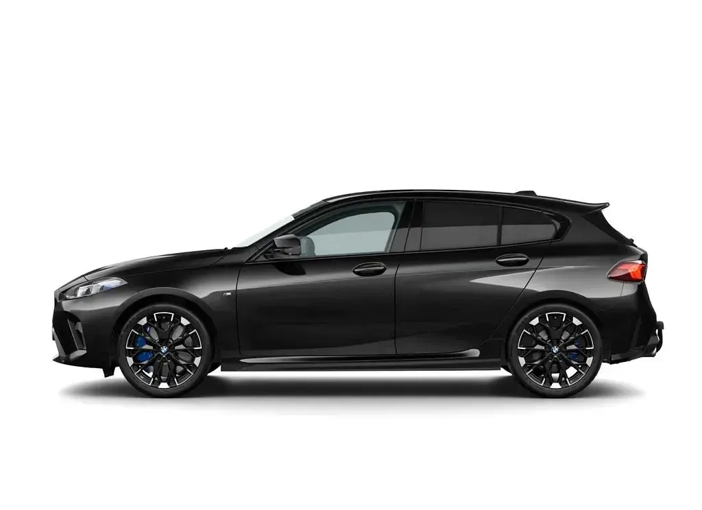 Gebraucht BMW M135 Performance 300 PS (220 kW) 2025 Schwarz Kleinwagen