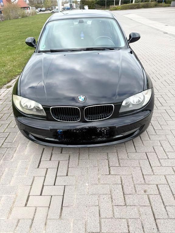 Second-hand BMW 116 116 CP (85 kW) 2010 Negru Hatchback