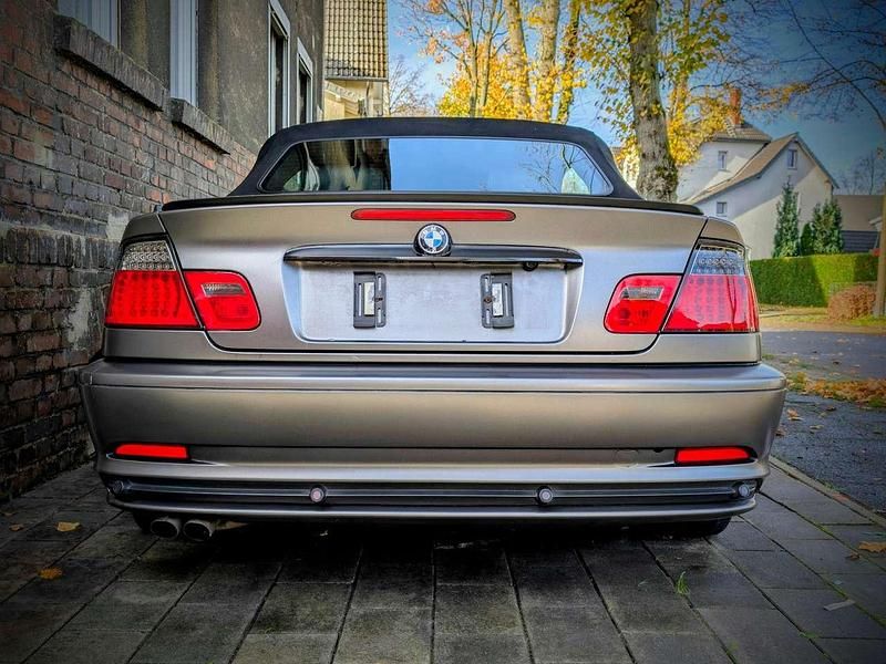 Grau Gebraucht 2002 BMW 320 Cabriolet Cabrio | 3.000 € (Superpreis) - Bild 1/4