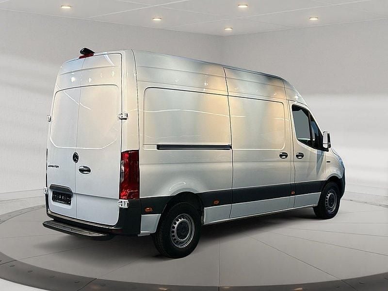 Gebraucht Mercedes E-Sprinter 85 kW (116 PS) 2022 Arktikweiss Van
