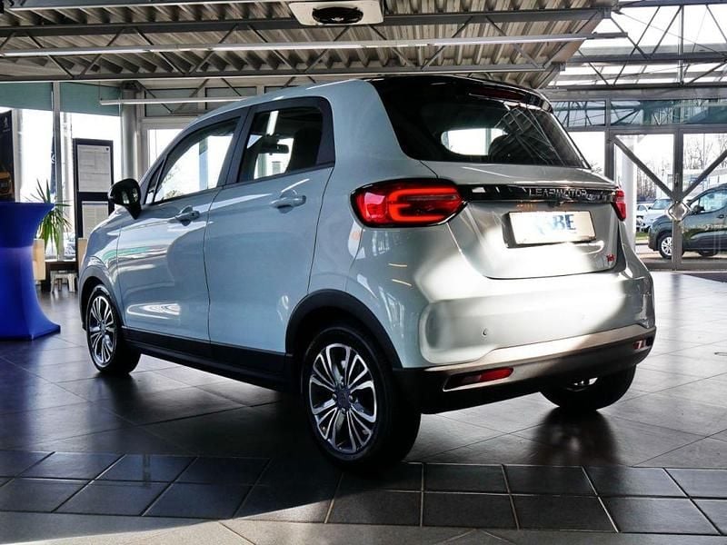 Usado Leapmotor T03 69 kW (95 CV) 2025 Azul Utilitario