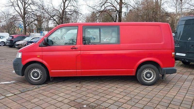 Gebraucht VW T5 131 PS (96 kW) 2005 Rot Van