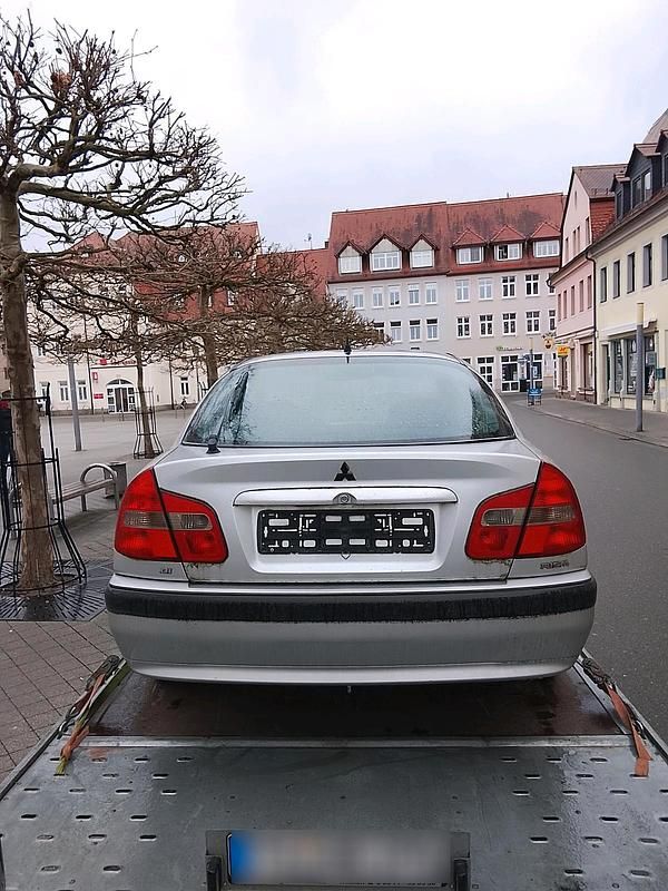 Gebraucht Mitsubishi Carisma 122 PS (89 kW) 2003 Limousine