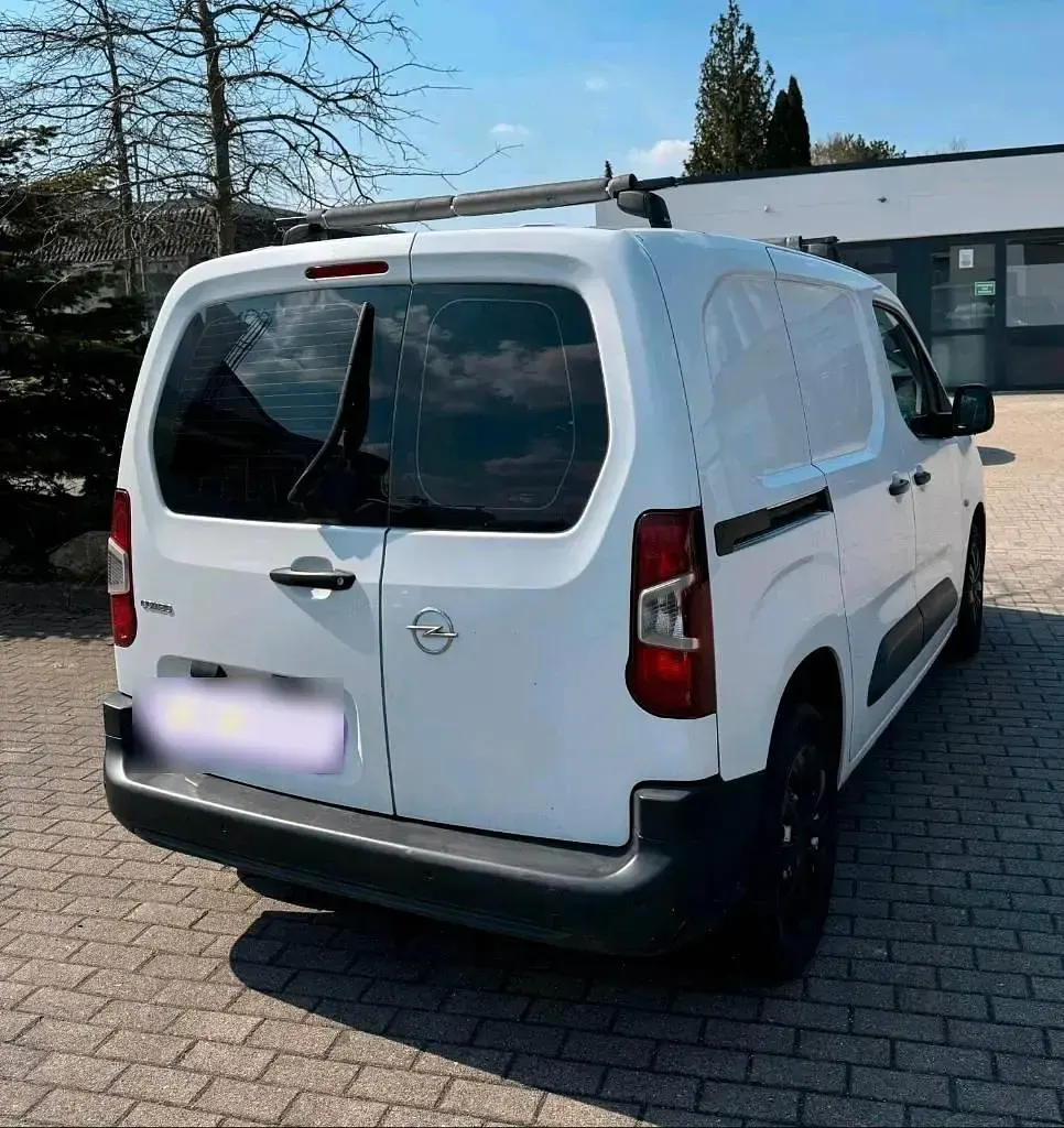 Gebraucht Opel Combo 102 PS (75 kW) 2019 Weiß Van / Kleinbus