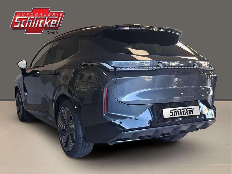 Neu Lynk & Co 08 349 PS (256 kW) 2025 Storm gray (metallisch) SUV