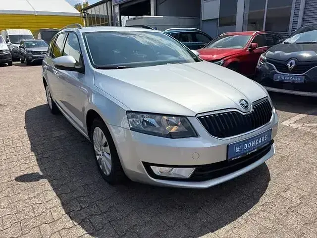 Gebraucht Skoda Octavia Ambition 105 PS (77 kW) 2014 Silber Kombi
