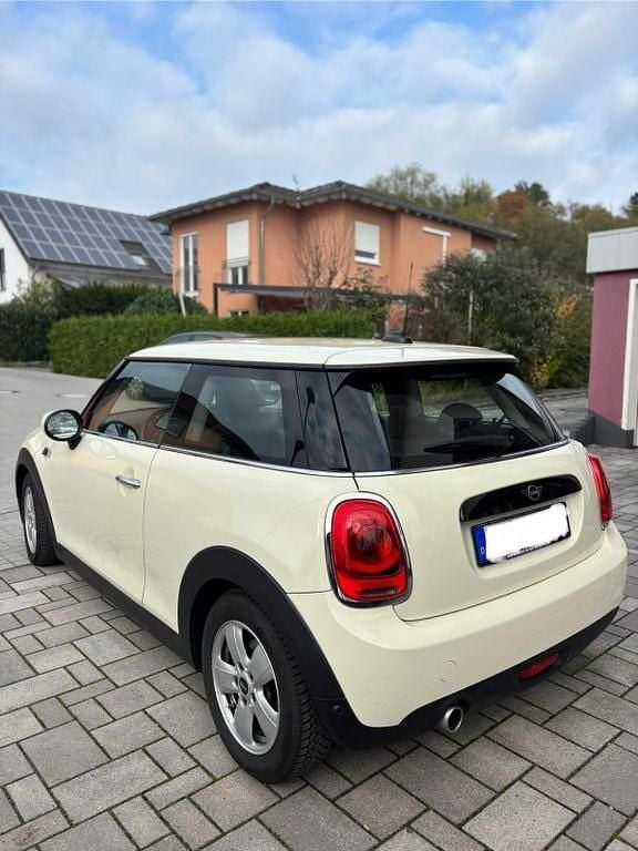 Gebraucht Mini Cooper Pepper 136 PS (100 kW) 2019 Weiß Kleinwagen