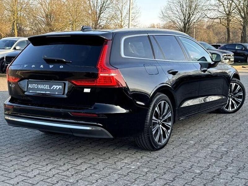 Gebraucht Volvo V60 Plus 398 PS (292 kW) 2022 Schwarz Kombi
