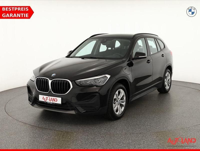 Schwarz Gebraucht 2021 BMW X1 Advantage SUV | 26.990 € (Etwas zu teuer) - Bild 1/4