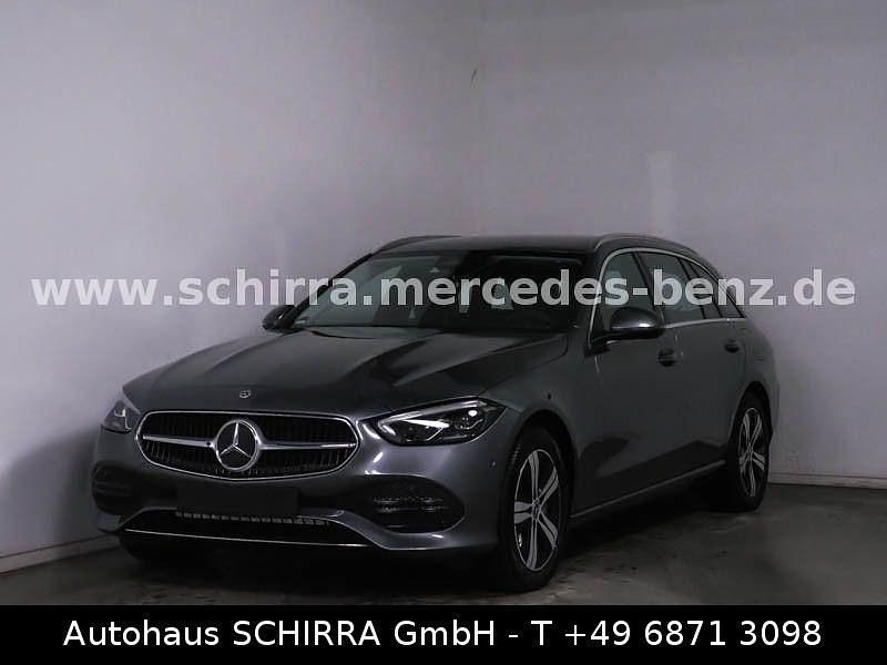 Gebraucht Mercedes C300e 204 PS (150 kW) 2024 Grau Limousine