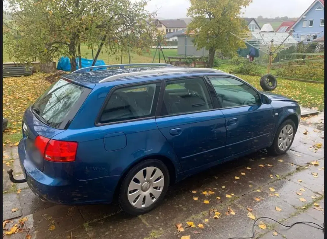 Gebraucht Audi A4 163 PS (119 kW) 2005 Blau Kombi