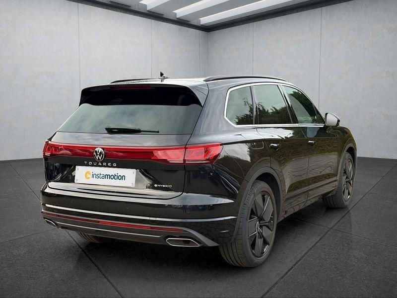 Gebraucht VW Touareg 387 PS (284 kW) 2023 Schwarz SUV