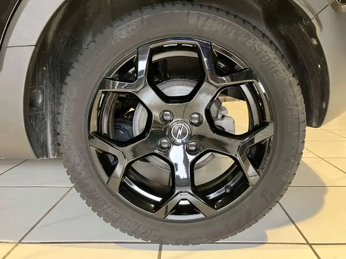 Gebraucht Opel Crossland 110 PS (80 kW) 2023 Schwarz SUV