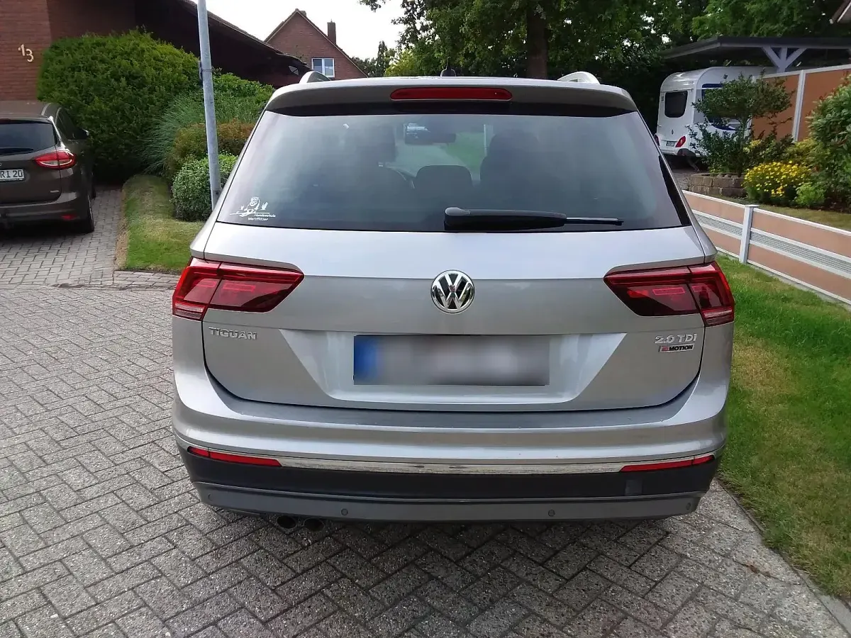 Gebraucht VW Tiguan Highline 150 PS (110 kW) 2017 Silber SUV