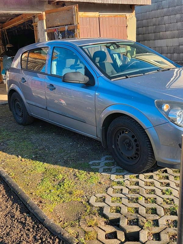 Gebraucht Opel Astra 90 PS (66 kW) 2004 Grau Limousine