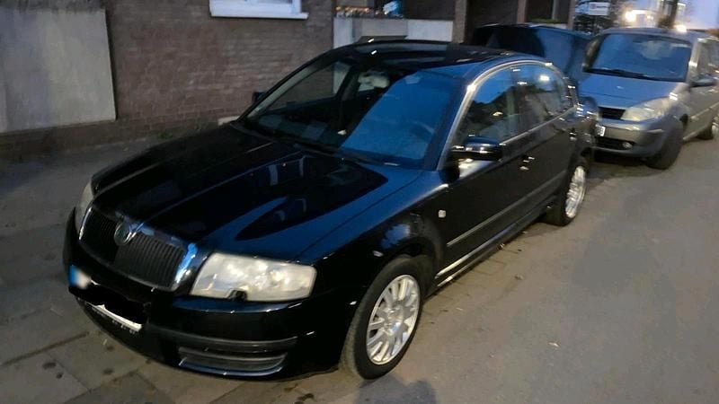 Gebraucht Skoda Superb 116 PS (85 kW) 2002 Schwarz Limousine