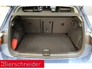 Gebraucht VW Golf VIII Goal 150 PS (110 kW) 2025 Blau Limousine