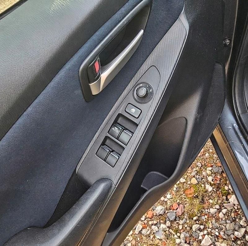 Gebraucht Mazda 2 Exclusive-Line 105 PS (77 kW) 2016 Grau Kleinwagen