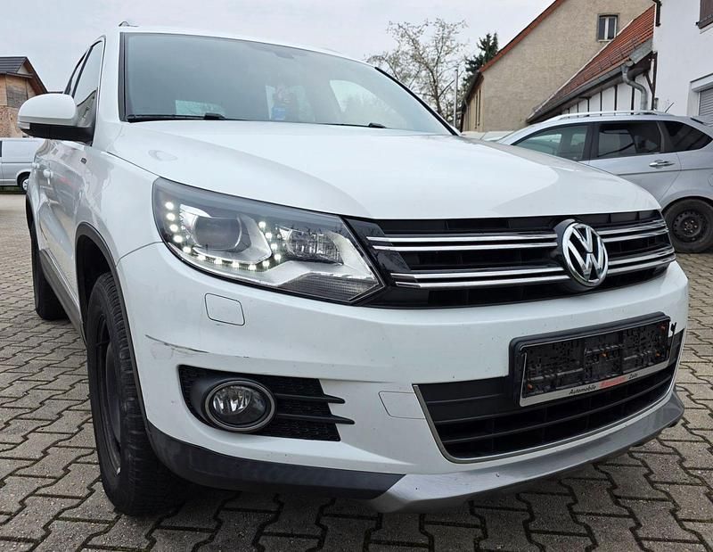 Gebraucht VW Tiguan LOUNGE 177 PS (130 kW) 2015 Weiß SUV
