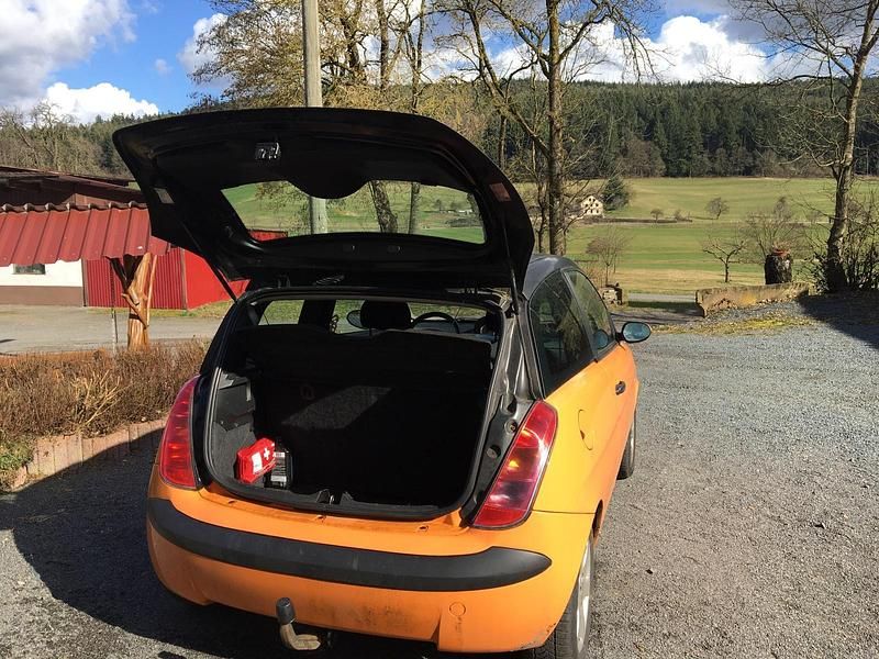 Second-hand Lancia Ypsilon 84 CP (61 kW) 2006 Portocaliu Hatchback