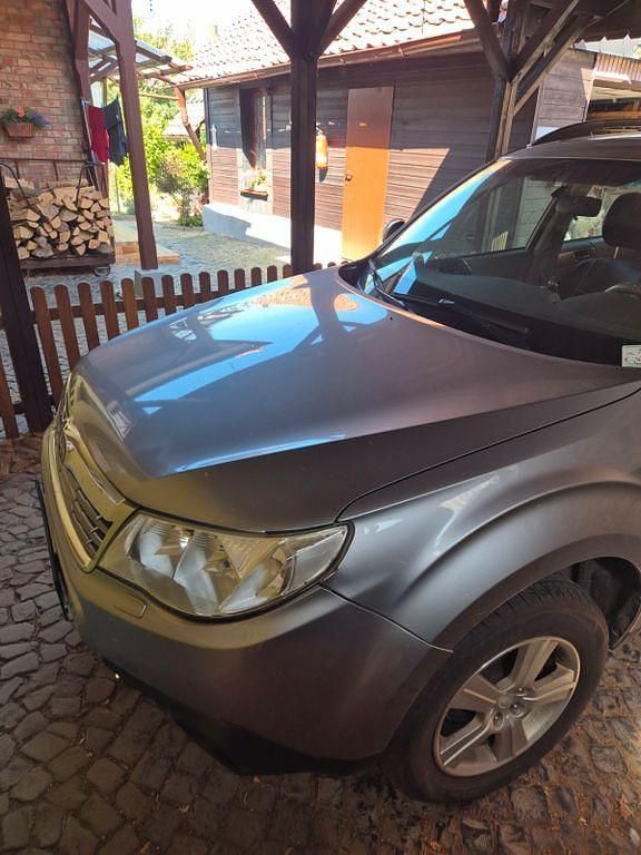 Silber Gebraucht 2008 Subaru Forester Active SUV | 5.200 € (Superpreis) - Bild 1/4