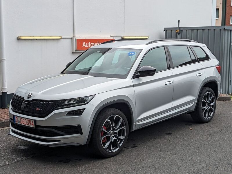 Brilliantsilber metallic Gebraucht 2019 Skoda Kodiaq RS SUV | 26.775 € (Fairer Preis) - Bild 1/4