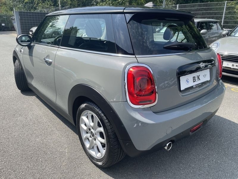 Gebraucht Mini Cooper 136 PS (100 kW) 2019 Metallic) (grau Kleinwagen